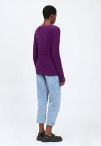 INFLUENCER CREW-NECK - Maglione - purple