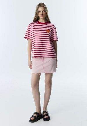 Twist, TWIST T-SHIRT STRIPED T-SHIRT - T-shirt imprimé - pink