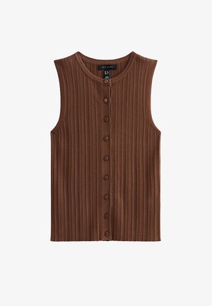 Mouwloos bruin geribd breisel top met ronde halslijn en knopen aan de voorkant die verticaal in het midden lopen.