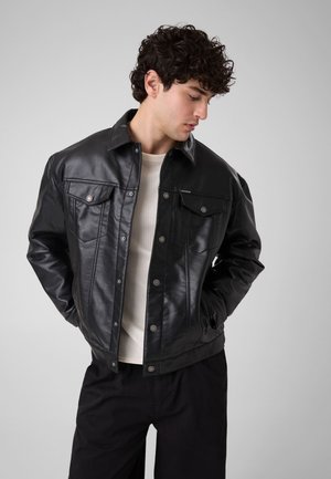 Guess - Kurtka ze skóry ekologicznej
