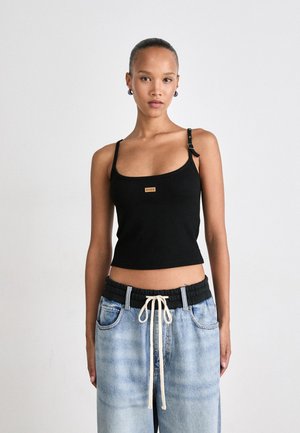 DESA - Topp - black