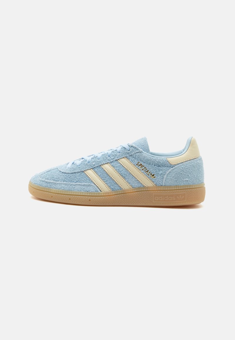 adidas Originals HANDBALL SPEZIAL clear sky/warm vanilla/gold-coloured metallic/light blue
