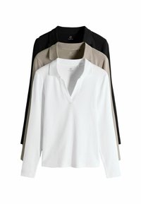 Trzy długie koszule polo z długim rękawem w kolorach białym, beżowym i czarnym, z prążkową fakturą i dekoltem w serek.