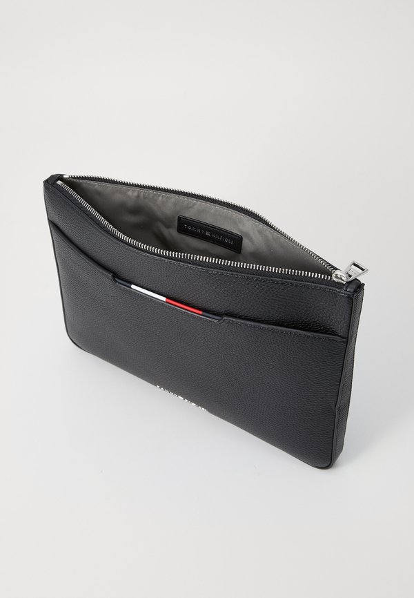 CENTRAL POUCH - Laptop bag3