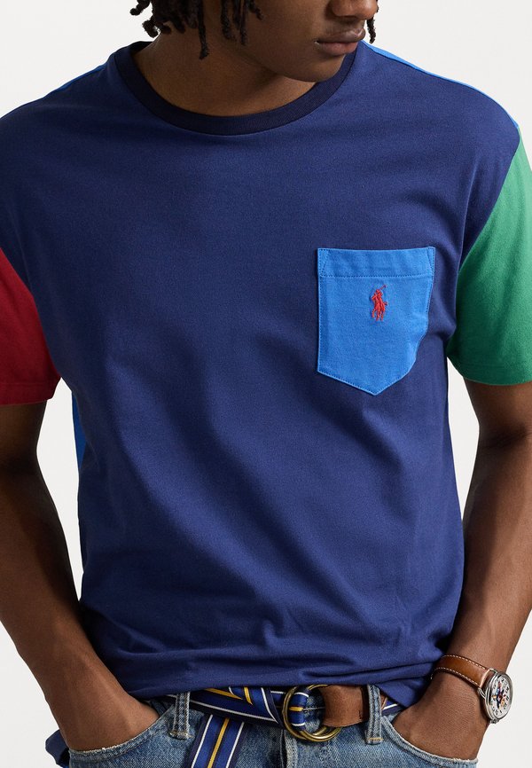 CLASSIC FIT JERSEY POCKET T-SHIRT - Print T-shirt2