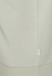 Jack & Jones JJEBRADLEY CREW - Felpa - desert sage