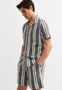 New Look - BLEND STRIPED  - Shorts - blue Immagine in miniatura 1