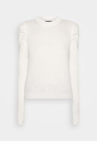 Pull en maille côtelée blanche avec manches longues et encolure ronde. Présente des détails subtils aux épaules et un motif texturé sur toute la surface.