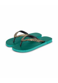 Grüne Flip-Flops mit einem strukturierten schwarzen Riemen im Schlangenhautmuster. Dicke Sohle mit leicht angehobenem Rand.
