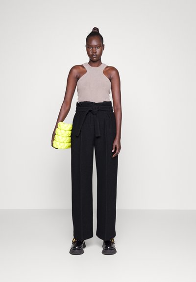 Lovechild KAISA PANTS - Hlače - black