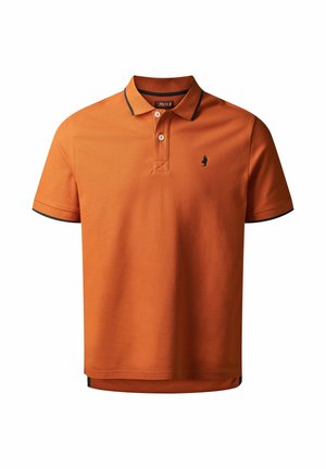 Orange polo t-shirt med korte ærmer, udstyret med en krave og to knapper. Sorte detaljer på ærmerne med et lille emblem på brystet.