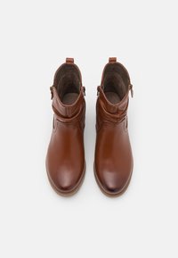 Jana Klasszikus bokacsizmák - cognac