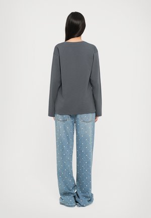 Rankning 14: sandro - Långärmad tröja