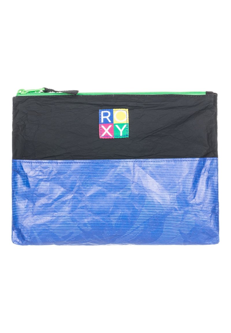 Platt svart och blå rektangulär påse med grön dragkedja och färgglad ROXY-logotyp centrerad nära toppen.