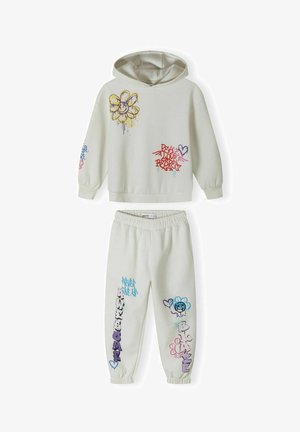 HOODIE AND JOGGERS SET - Trenirka - off-white