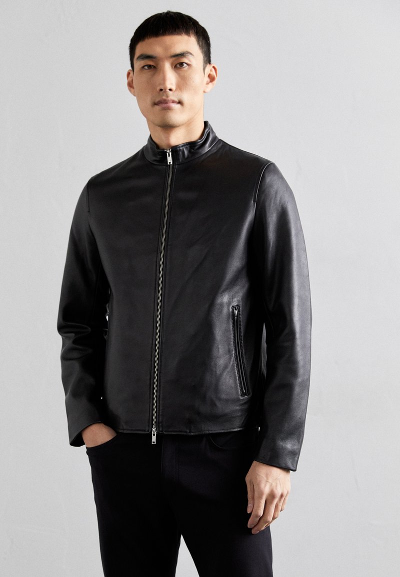 Theory MORVEK KELLEHER czarny