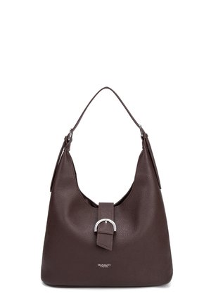 Donkerbruine leren handtas met enkele schouderriem, gespdetail aan de voorkant en "DIANA&CO FIRENZE" logo onderaan in het midden.