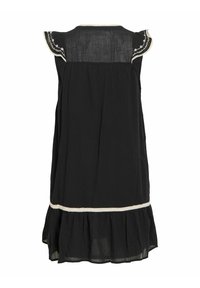Robe noire sans manches avec un dos supérieur transparent, bordure en dentelle blanche sur les manches volantées et le bas, et un détail jupe froncée.