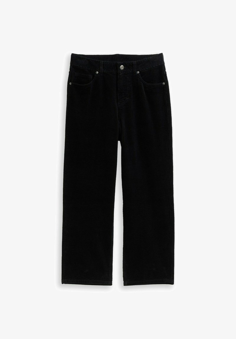 Juodos kordurojo kelnės, turinčios tiesaus kirpimo dizainą, penkias kišenes ir metalines sagčių akcentus, su švelniu, tekstūruotu paviršiumi.