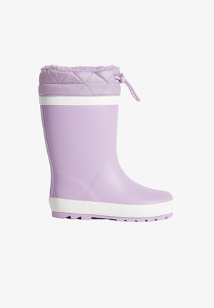 Stivale da pioggia in gomma viola con bordo in tessuto trapuntato, striscia bianca alla base e suola testurizzata per una migliore aderenza. Presenta un cordoncino di prua nella parte superiore.