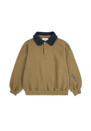 Brauner Pullover mit navyfarbigem Kragen, drei Knöpfen und gerippten Bündchen. Der linke Ärmel ist mit blauer Schrift versehen. Weicher Stoff und entspannter Schnitt.