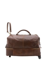 Borsa da viaggio in pelle marrone con finitura testurizzata, manici superiori, una tracolla removibile e un comparto con zip nella parte inferiore. Presenta ruote per il trasporto.