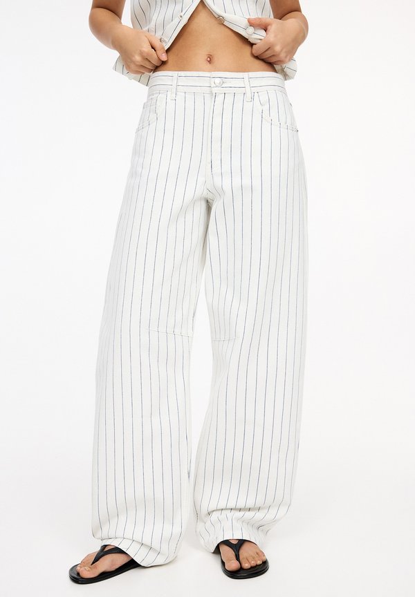 STRIPED BALLOON FIT - Stoffhose
