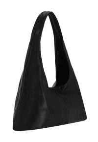 Sort skuldertaske i læder med en trekantet form og åben top. Glat tekstur med en enkelt strop og minimale syningsdetaljer.