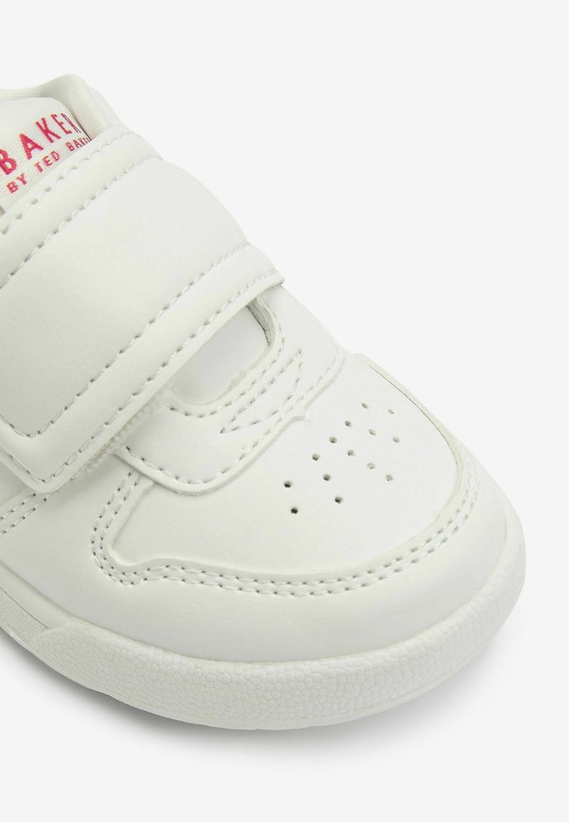 Kinder Sneaker low | Baker by Ted Baker Sneaker low white/weiß - VW61887 Kinder Sneaker low | Baker by Ted Baker Sneaker low white/weiß - VW61887