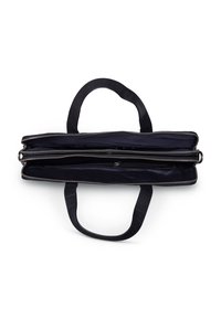 Schwarze Stofftasche mit zwei oberen Griffen und silbernem Reißverschluss, die ein geräumiges, gefüttertes Innenfach mit mehreren Fächern bietet.