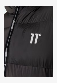 No seleccionado, black