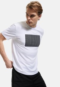 Koton - T-shirt z nadrukiem
