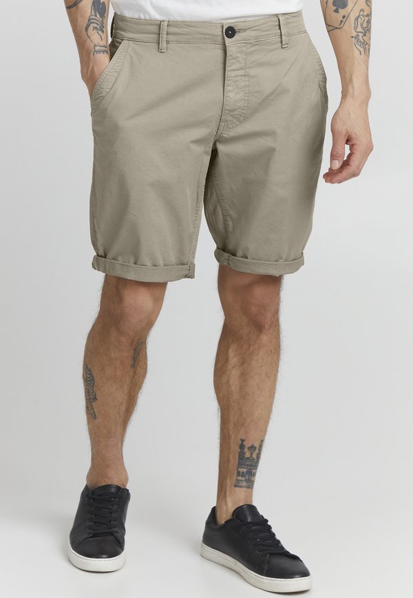 PRSILJAN REGULAR FIT - Shorts - crockery