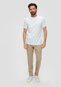 s.Oliver BLACK LABEL MIT CREW NECK - T-shirt basic - weiß