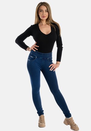 N.O.W.® YOGA DENIM - Jeans Skinny Fit - dark jeans seams on tone