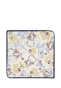 Couverture en coton avec un imprimé cartoon ludique mettant en scène des animaux et des nuages en bleu, jaune, rouge et vert, bordée d'un biais bleu marine.