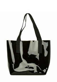 Borsa tote nera lucida con due manici in tessuto, caratterizzata da una superficie liscia e leggere variazioni di texture. Design minimalista, ampio spazio interno.