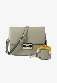 Unselected, smoke green