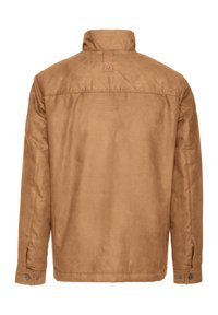 Braune, gesteppte Stoffjacke mit hohem Kragen, Druckknopfdetails an den Bündchen und subtiler Textur. Rückansicht ohne sichtbares Logo oder Taschen.