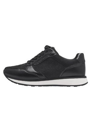 Trainers - black