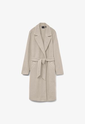 Lys beige ullblandet kåpe med hakket krage, åpen front, to sidelommer og et stoffbelte knyttet i livet.