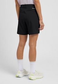 Jack Wolfskin PRELIGHT STRIDE - Outdoor Shorts - black