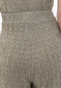 OXXO HIGH RISE CULOTTE - Broek - tea