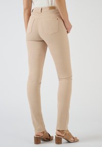 Damart STATURES PERFECT  - Jeans slim fit - ecru