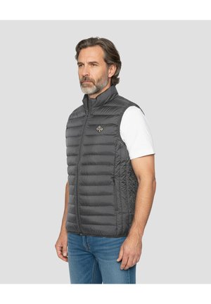 Graue, gesteppte Weste mit hohem Kragen und Reißverschluss vorne. Verfügt über Seitentaschen, einen leichten Glanz und ein Logo-Detail auf der Brust.