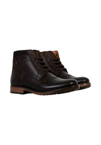 Botas de tobillo de cuero marrón con un acabado suave, punta redonda y diseño de cordones. Presenta acentos en color tostado y un tacón de madera. Cuello de tela texturizada.