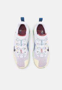 Nike Performance REACT WILDHORSE 8 - Scarpe da trail running - white/black/alabaster/universal gold/court blue