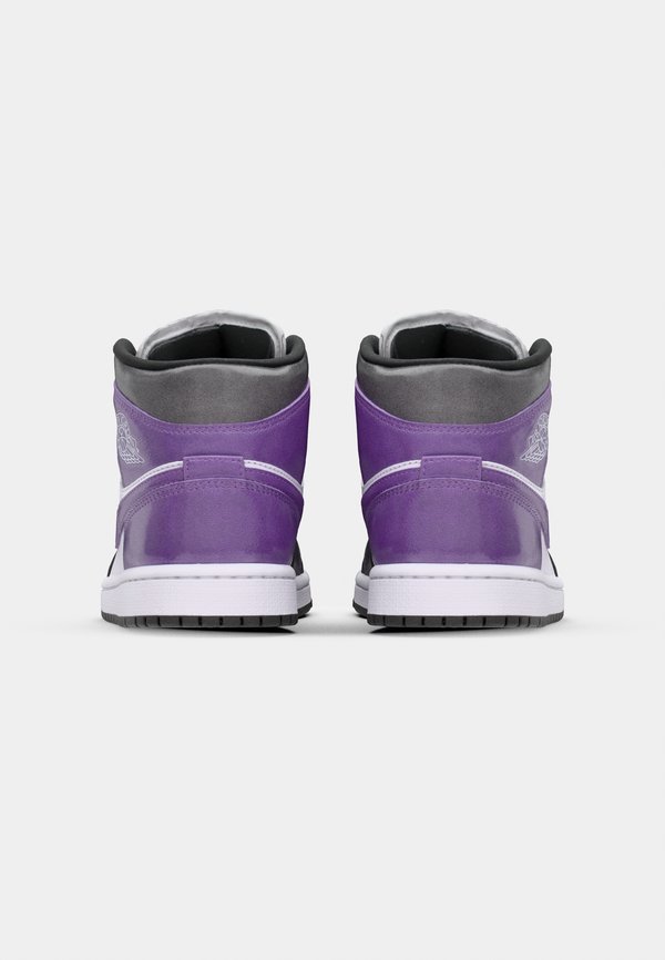 AIR JORDAN 1 MID SE - High-top trainers4