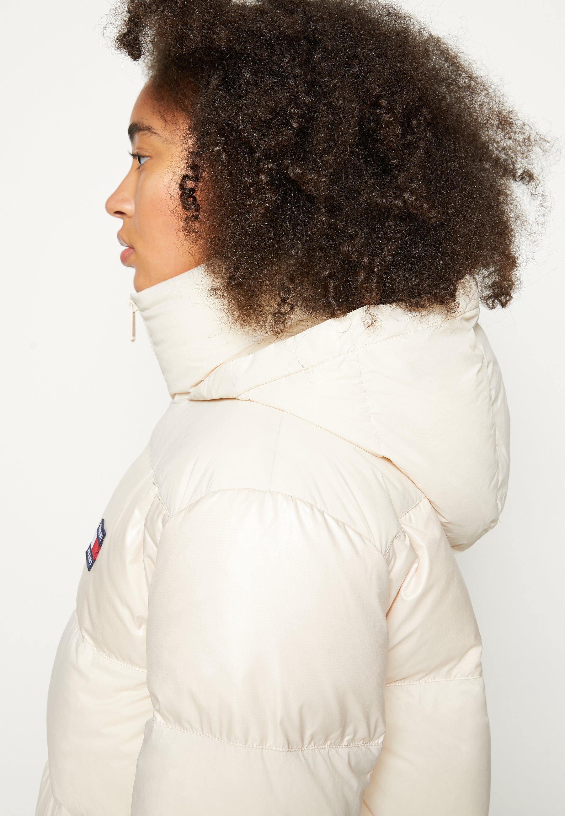 Tommy Jeans HOOD TONAL PUFFER - Pūkinė striukė - smooth stone/smėlinė -  Zalando.lt
