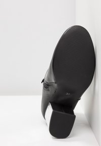 Even&Odd Stivaletti con tacco - black